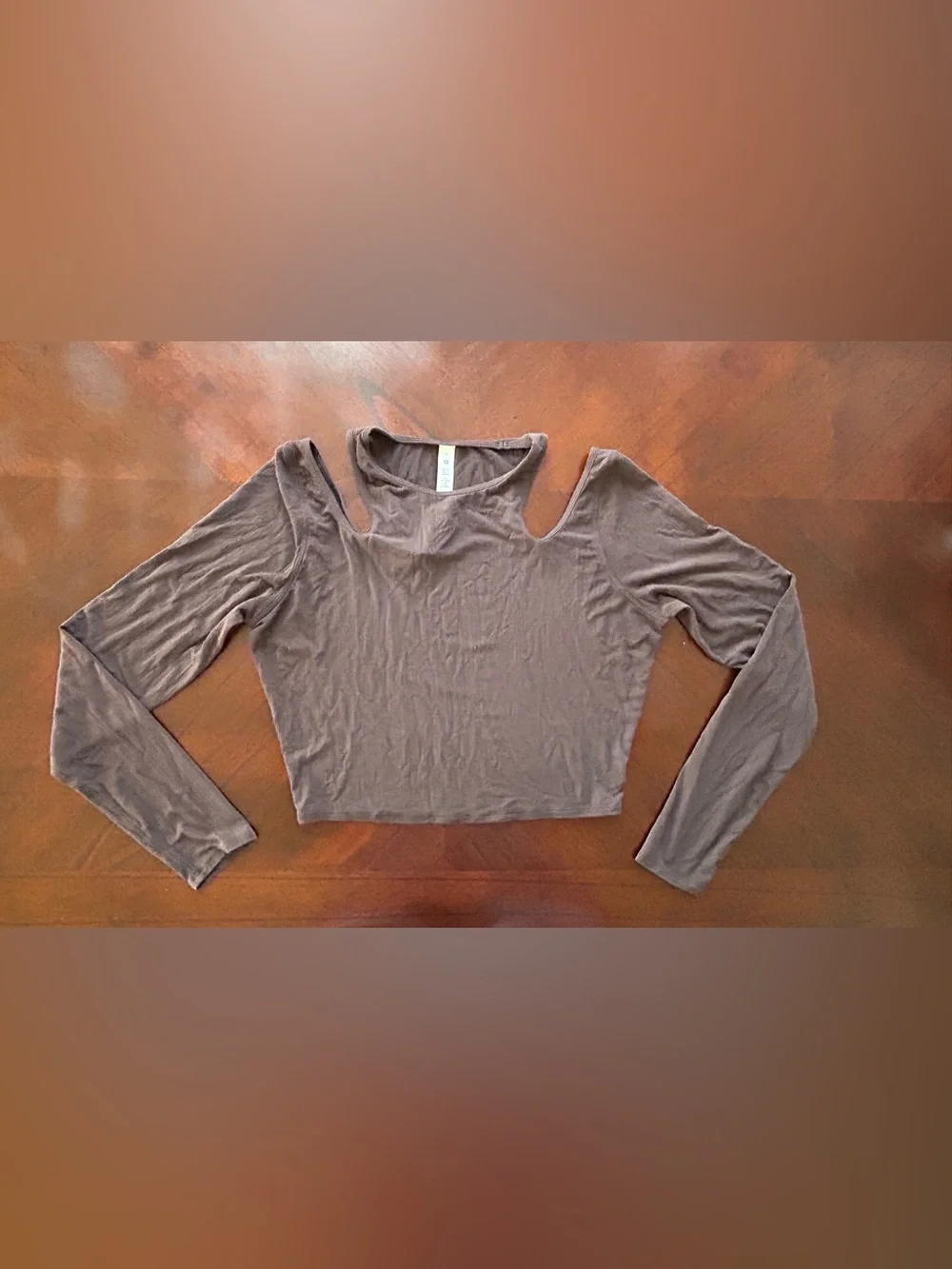 lululemon athletica Long Sleeve Cutout Crop Top in Brown size 6